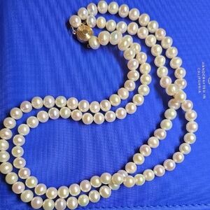 Elegant Pearl Necklace